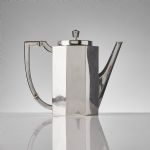 1367 1066 COFFEE POT